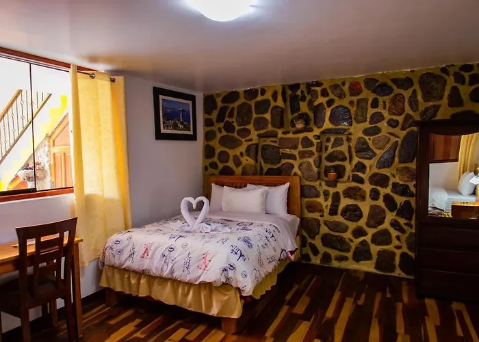 In - Overlooking The Mountains With Two Terraces - Double 10 * Ollantaytambo